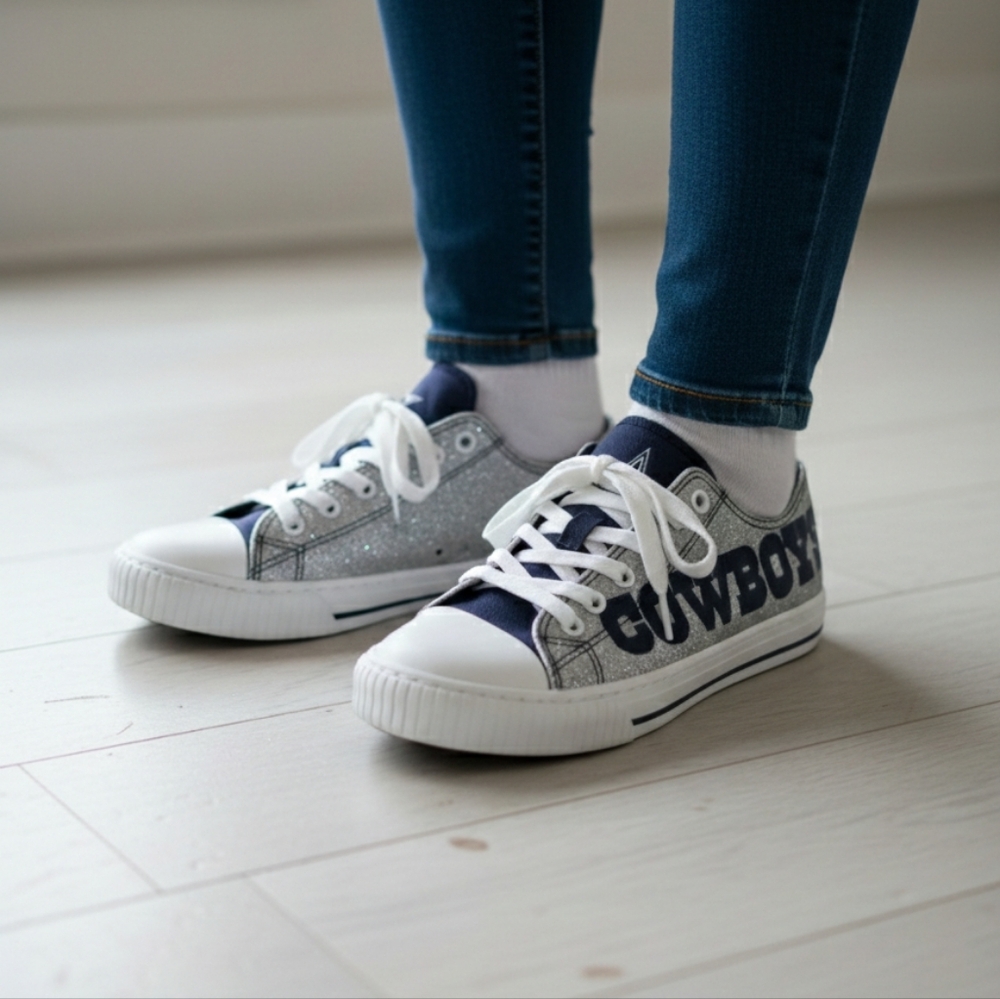 Dallas Cowboys Women’s Size 8  Brand FOCO Silver Glitter Canvas Sneakers  Shoes